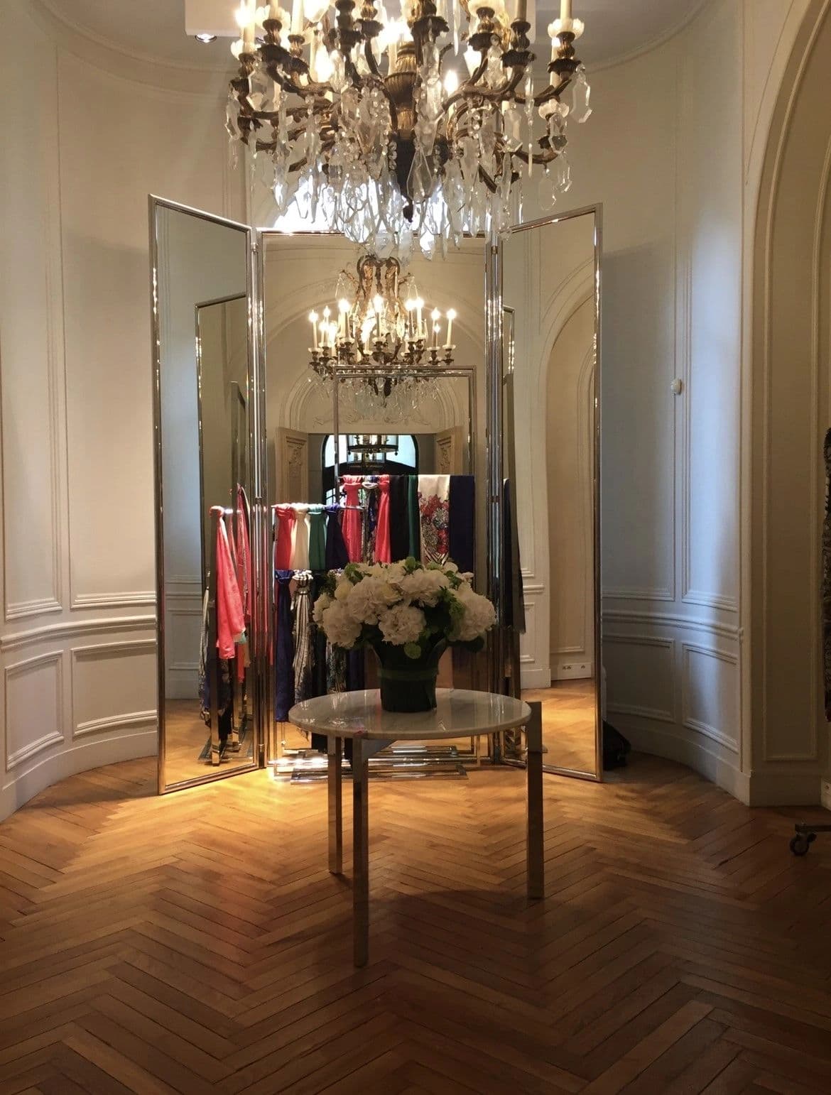 Head Quarter ELIE SAAB - Photo 4